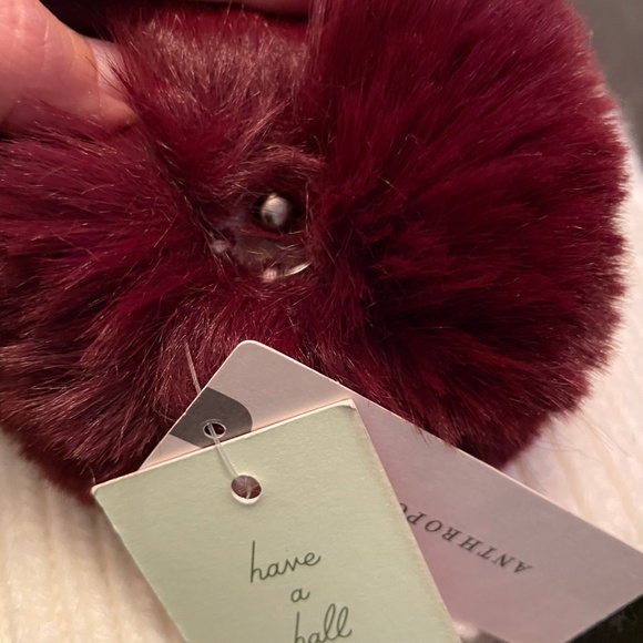 SOLD NWT Anthropologie Winter Hat Base INCLUDES 2 Interchangeable Poms - Picture 8 of 10